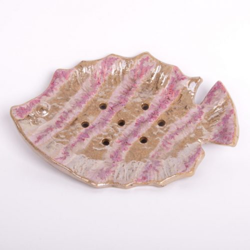 Mydelniczka ryba w piaskowo różowej tonacji ceramiczna rękodzieło polskie