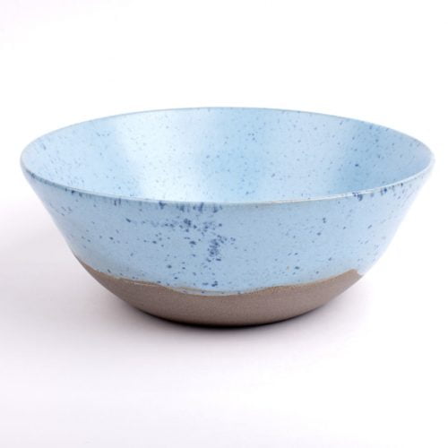 Miska z szarej gliny w jasno-błękitnym szkliwie ceramika