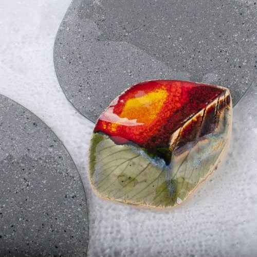 Broszka ceramiczna – ujmujący jesienny liść ceramika