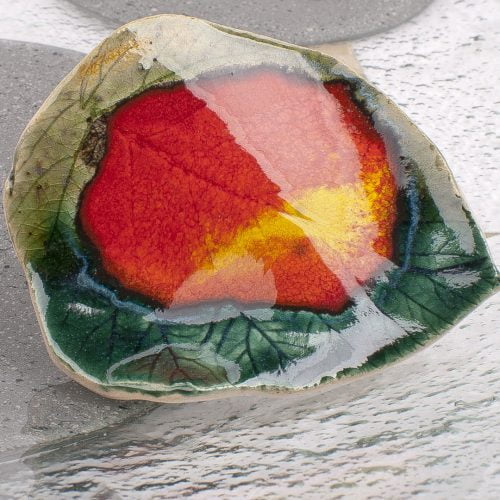 Broszka – jesienny liść w baśniowych kolorach ceramika